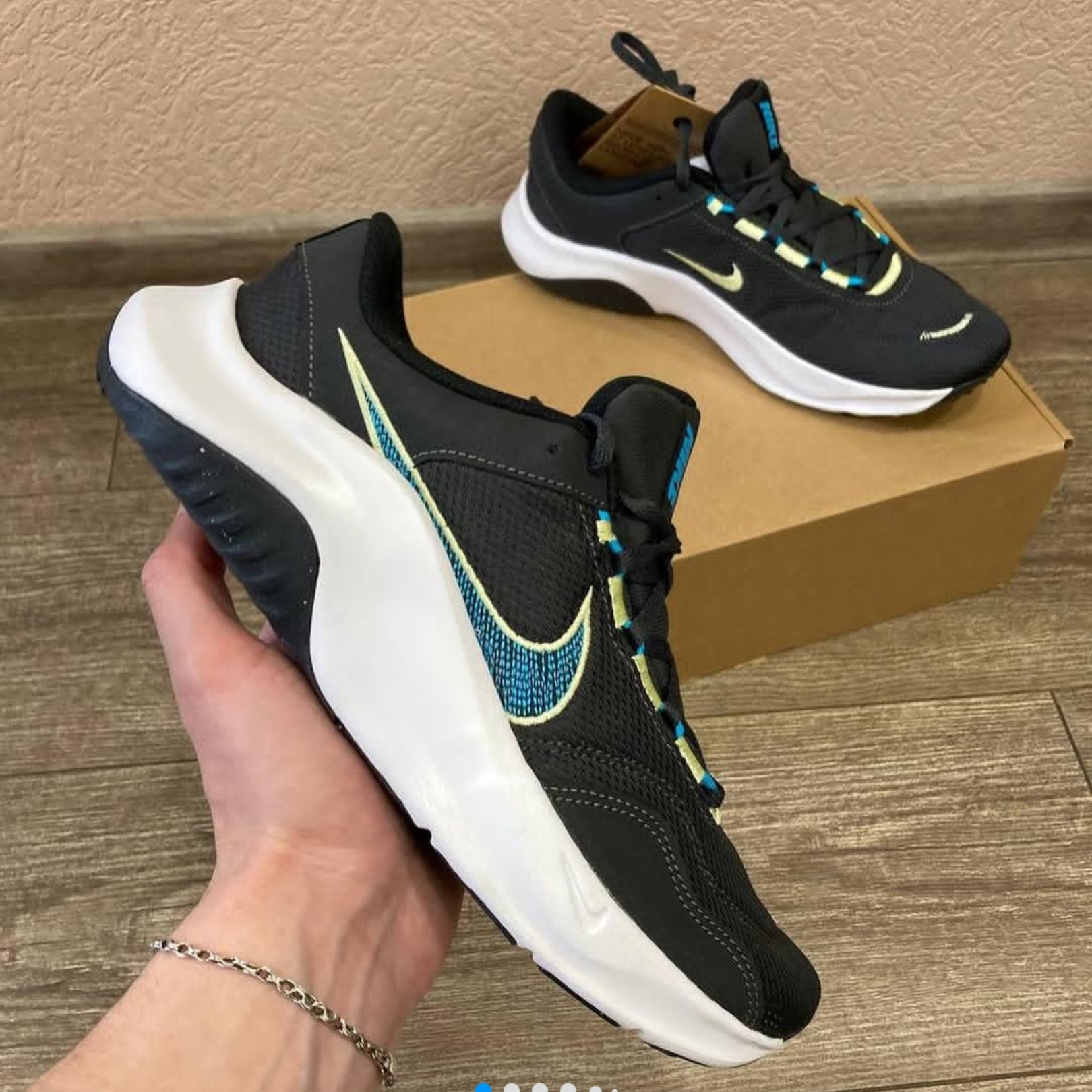 shoe