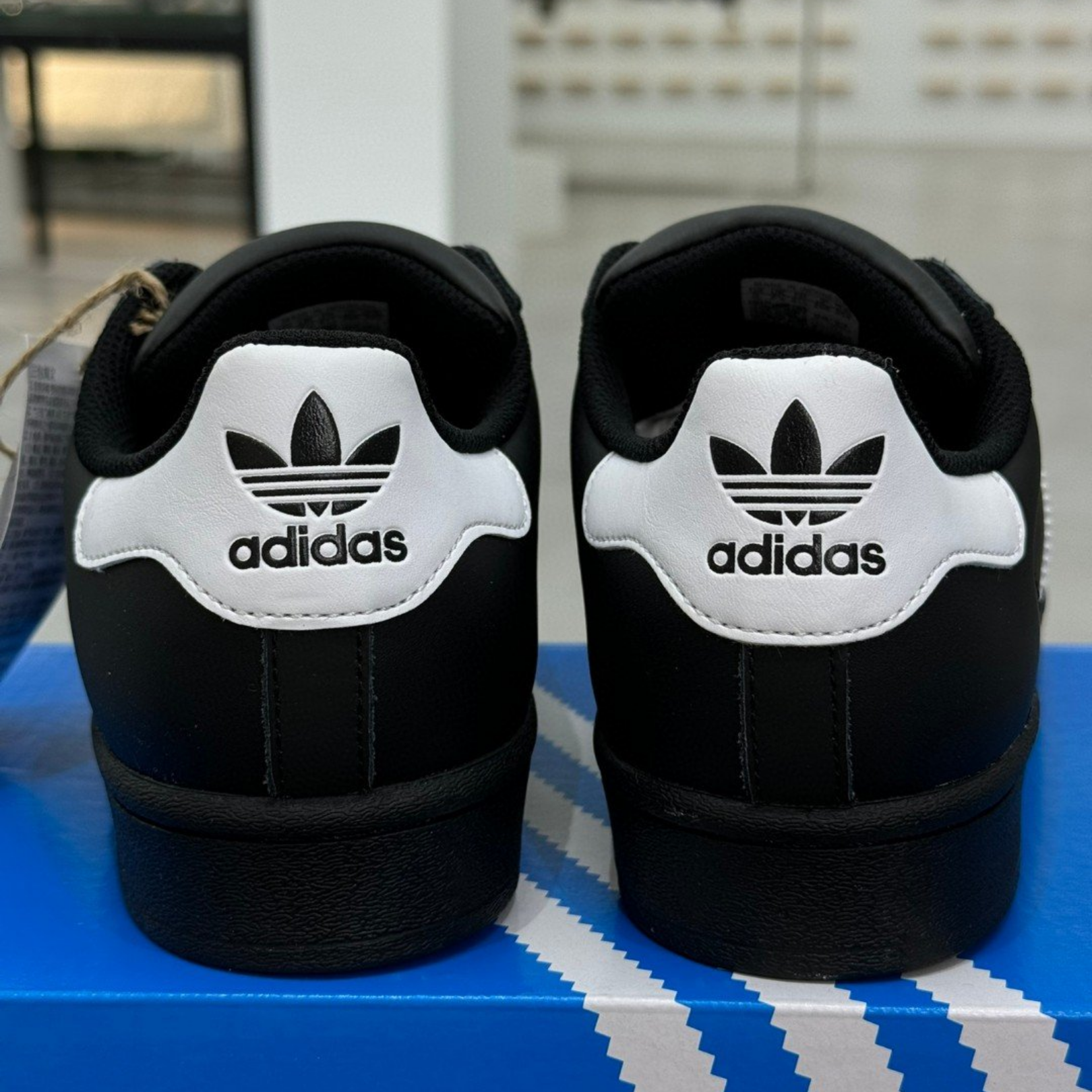 product-thumb